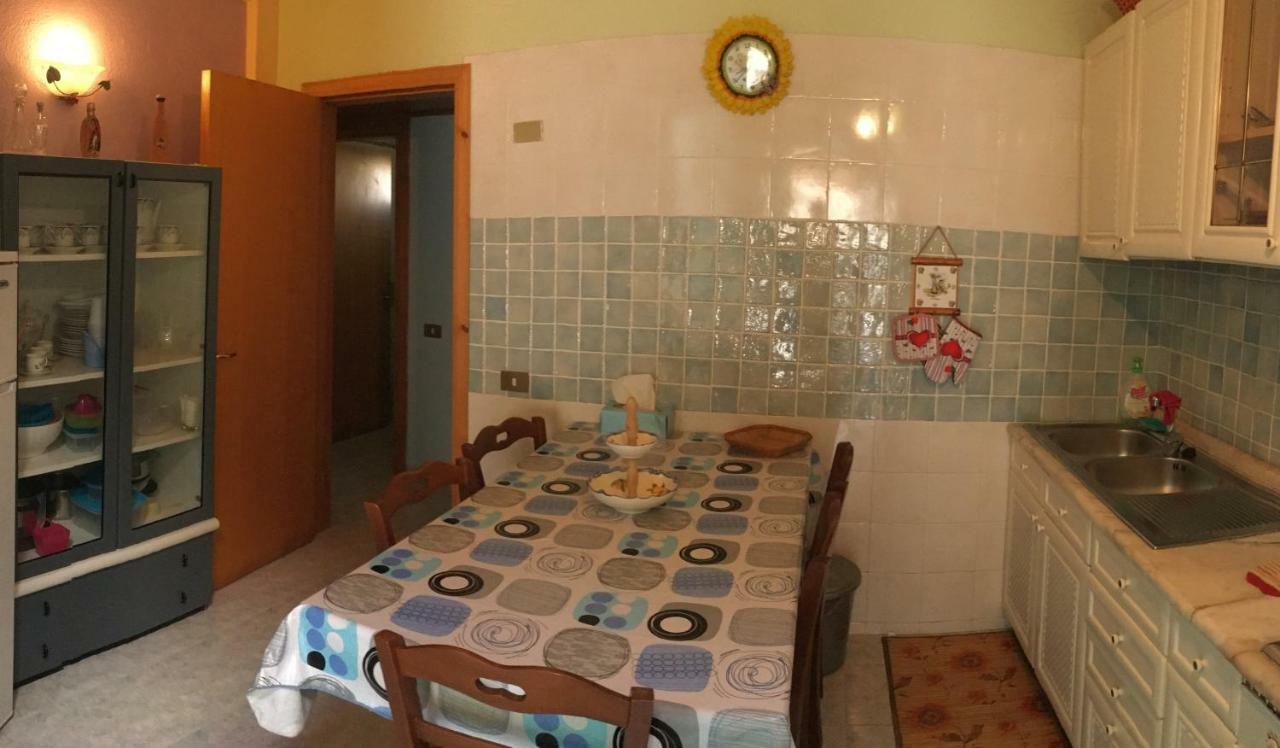 Villa Facen Gardelades Luaran gambar